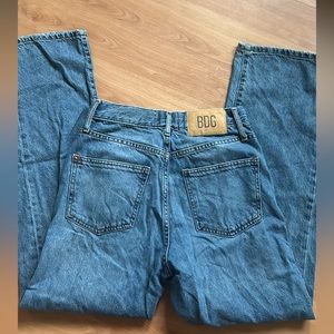 Urban Outfitters Straight Leg Jeans Size 26